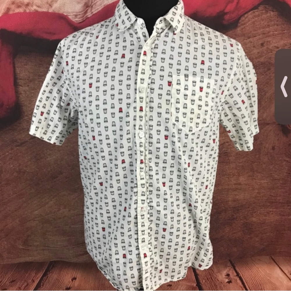 Retrofit Solo Cup Beer Pong Button Front Shirt